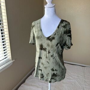 Old Navy Green tie dye top